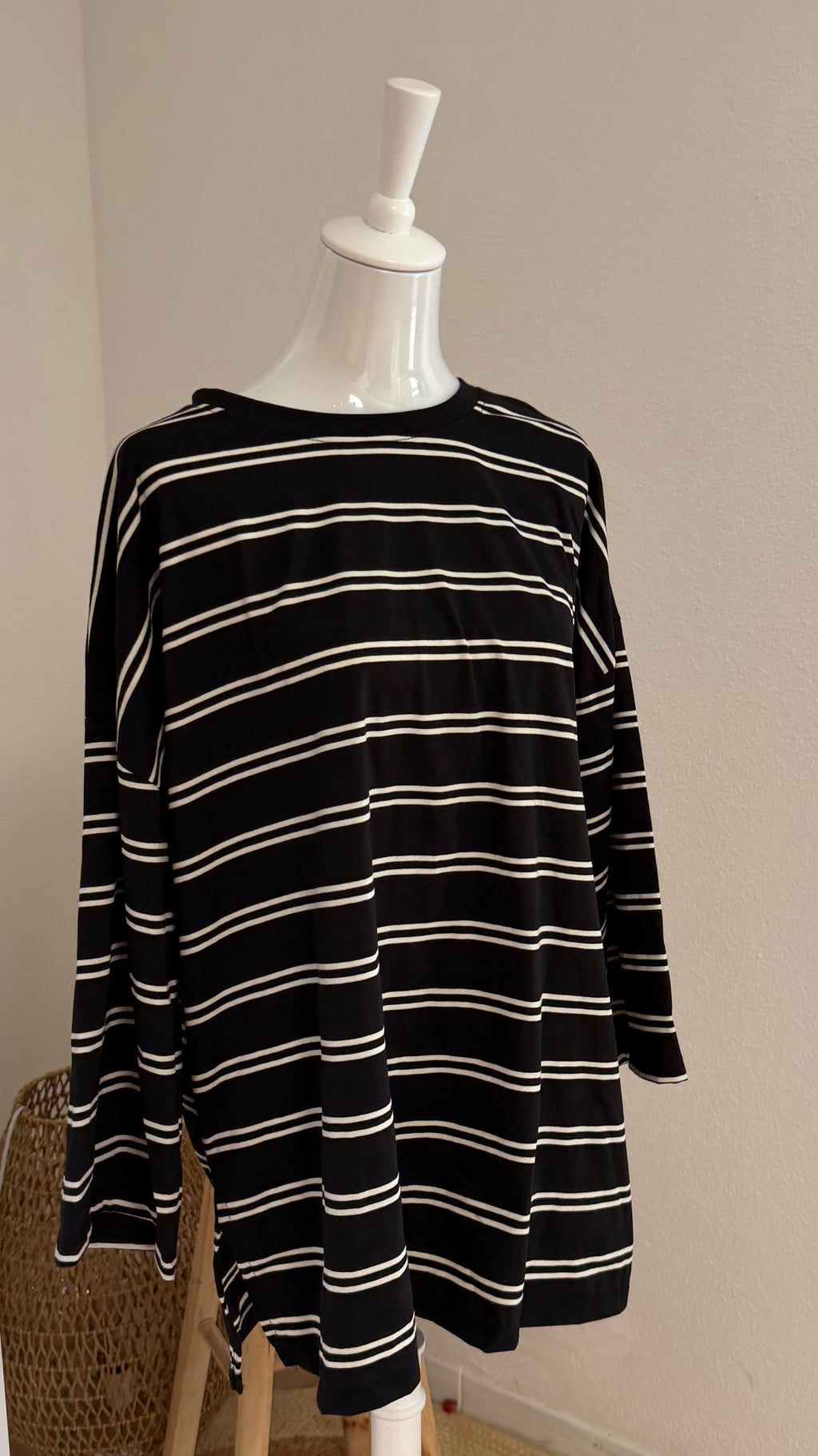 T-SHIRT MANCHE LONGUE RAYÉ NOIR