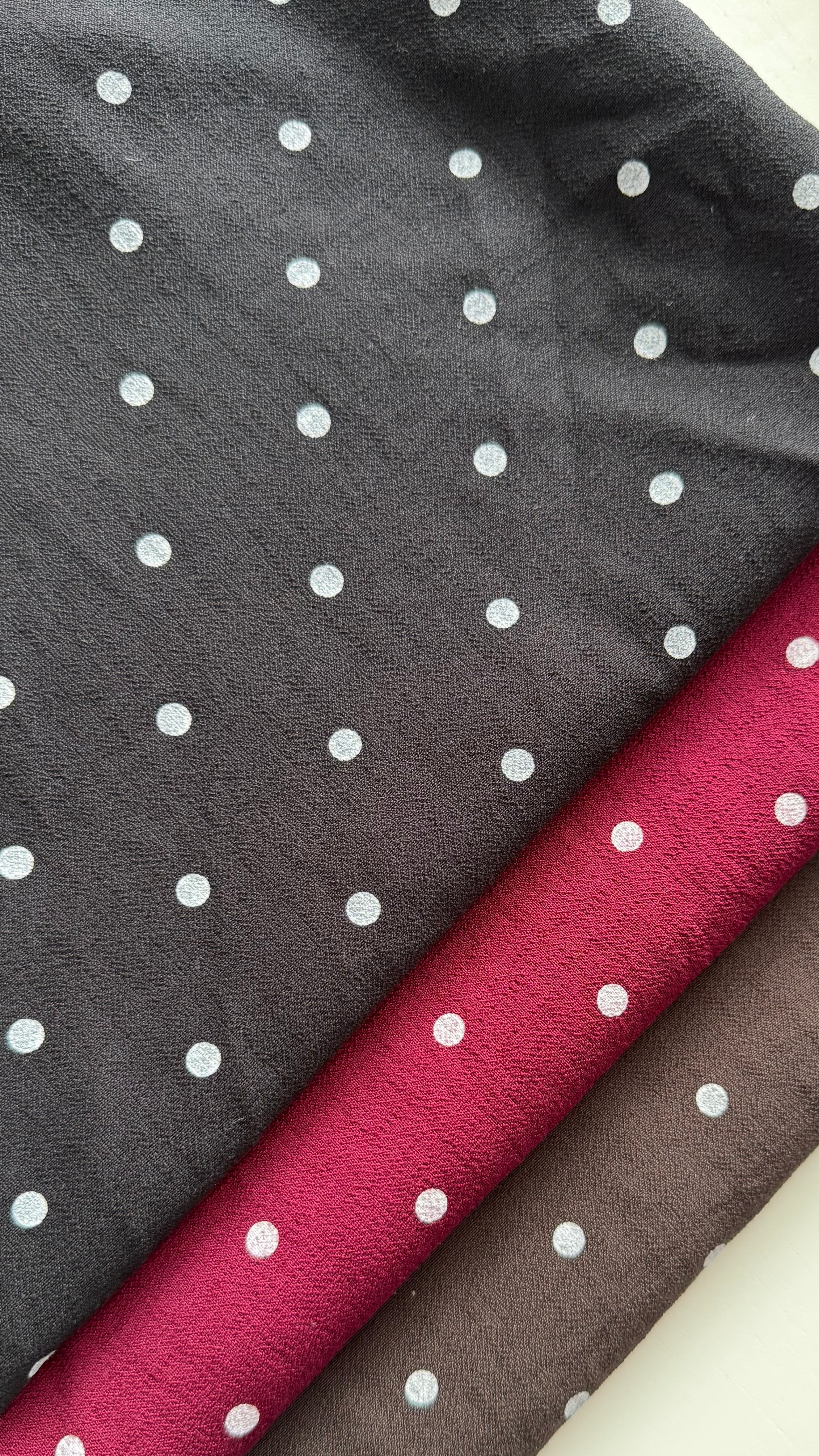 VOILE CARRÉ A POIS - NOIR